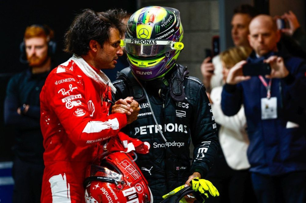 Sainz réagit à l&rsquo;arrivée de Hamilton chez Ferrari