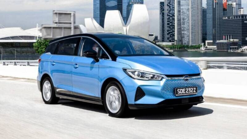 Stellantis, Volkswagen et Renault unis face à la concurrence chinoise des voitures électriques