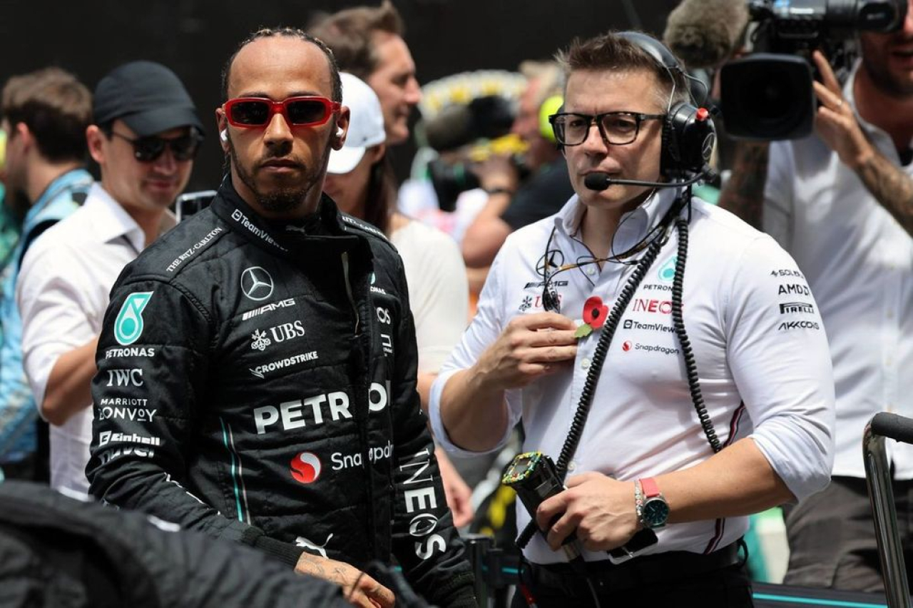 Bono chez Ferrari avec Hamilton ? Wolff promet des discussions
