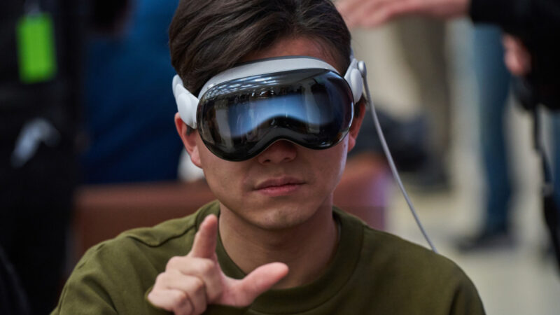 La sortie de l&rsquo;Apple Vision Pro 2 repoussée de 18 mois