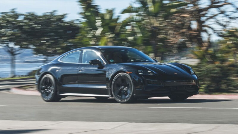 La future Porsche Taycan 2025 se recharge en seulement 15 minutes, c&rsquo;est incroyable ! »