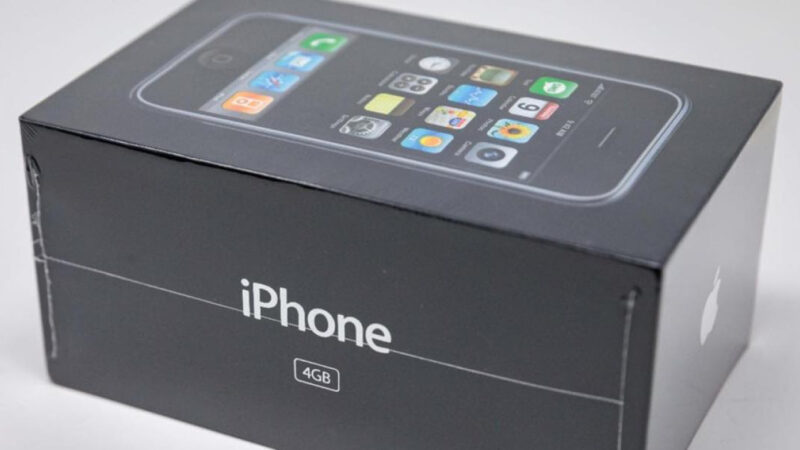 iPhone 4Go de 2007 : une vente aux enchères à prix fou