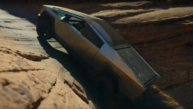 Découvrez le Tesla Cybertruck conquérant la Hell&rsquo;s Gate en tout-terrain extrême