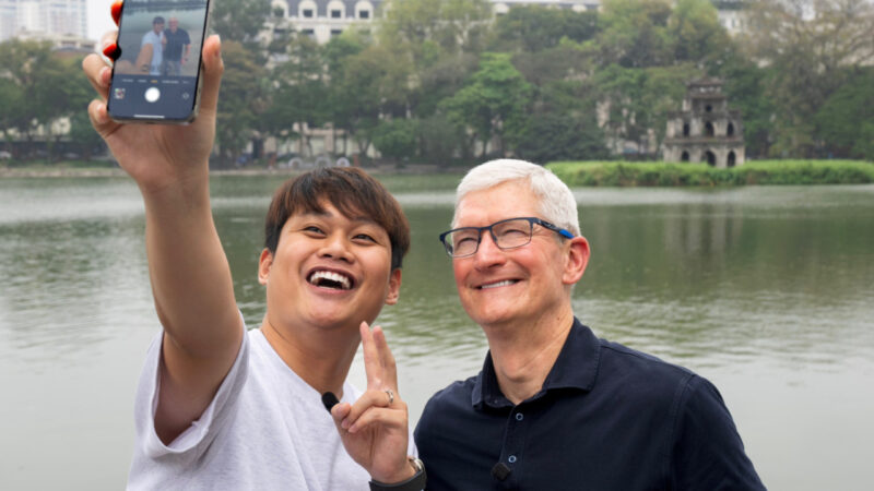 Tim Cook annonce des investissements d&rsquo;Apple au Vietnam