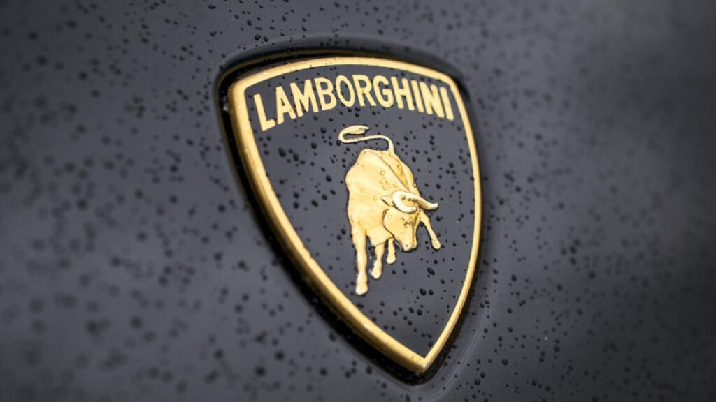 Lamborghini se modernise avec un nouveau logo avant l'électrification