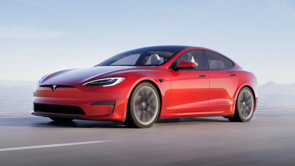 Apple soutient Tesla dans un procès sur la justice