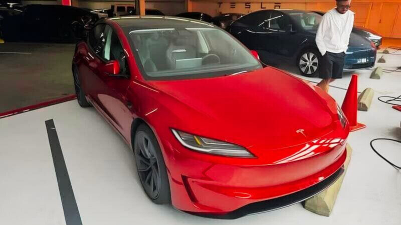 Fuite de la Tesla Model 3 Performance : Intérieur dévoilé