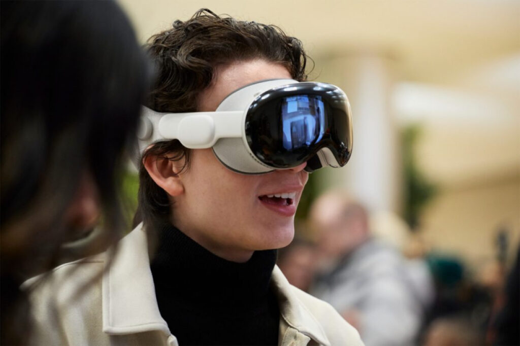 Le responsable marketing de l'Apple Vision Pro prend sa retraite
