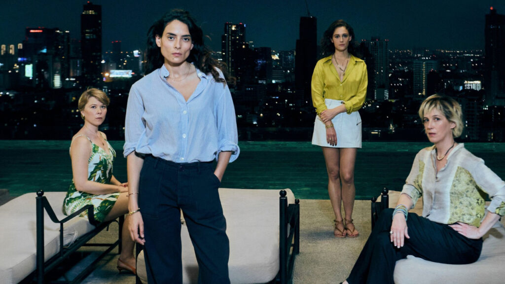 Série Canal+ : enquête sur un meurtre à Singapour avec Nailia Harzoune