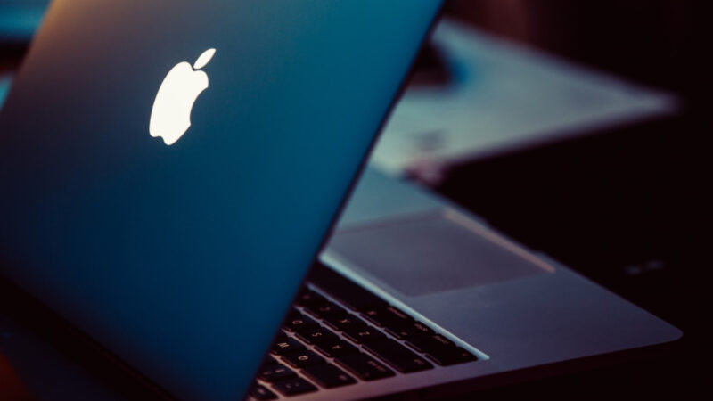 Apple, Microsoft et Google pointés du doigt pour manque de transparence publicitaire en Europe