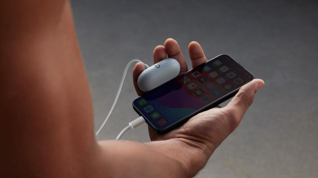 Apple annonce les Beats Solo Buds, des écouteurs autonomes à petit prix Apple annonce les Beats Solo Buds, des écouteurs autonomes à petit prix