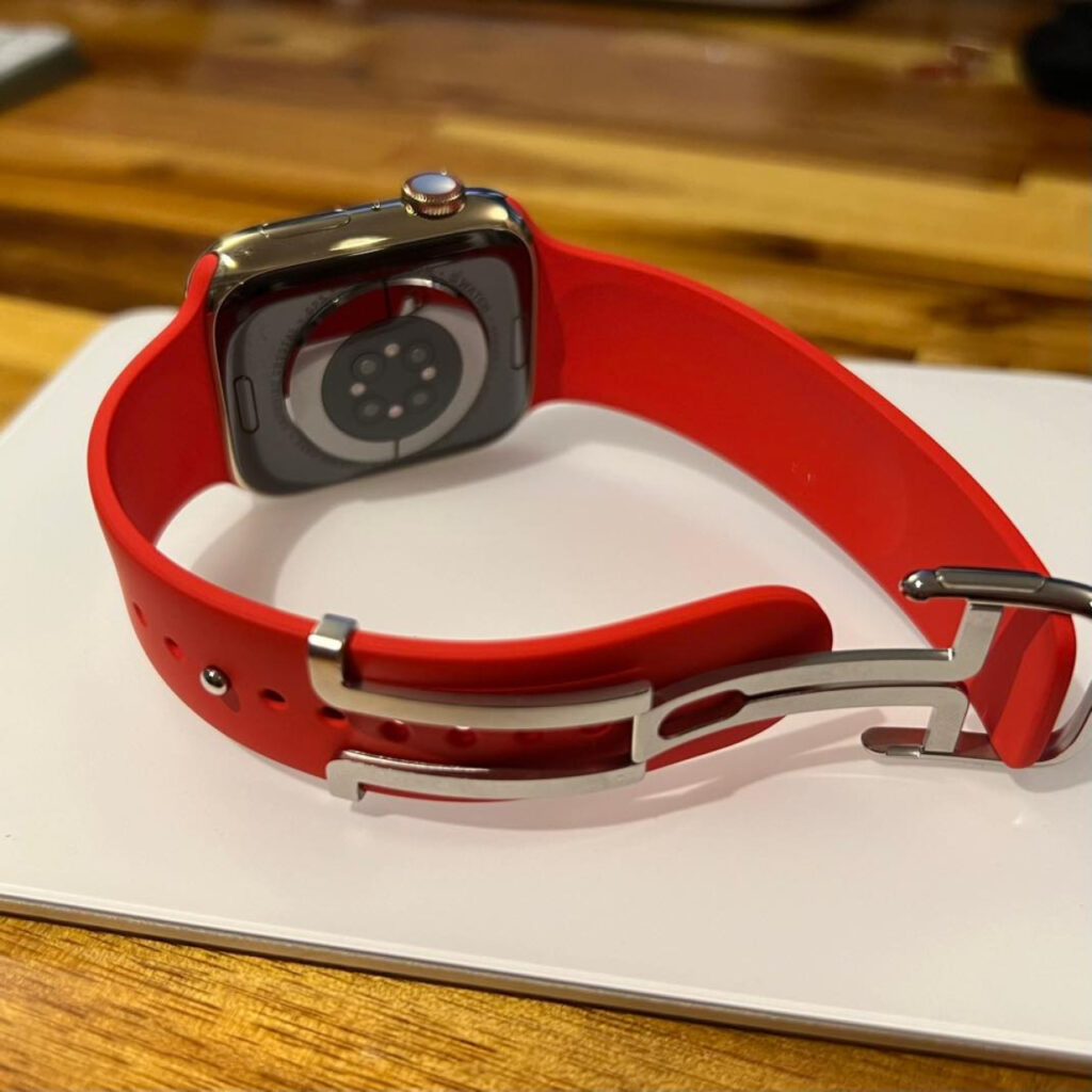 Apple Watch : un prototype de bracelet en métal refait surface