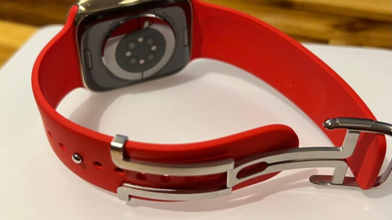 Apple Watch : un prototype de bracelet en métal refait surface