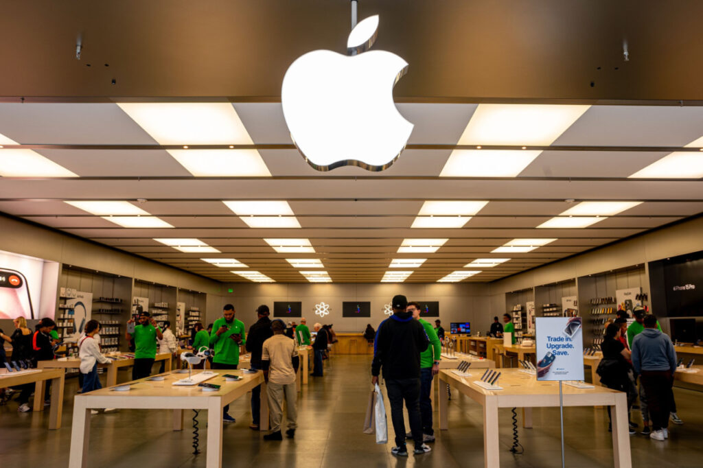 Les employés d'un Apple Store américain votent en faveur d'une grève, une première