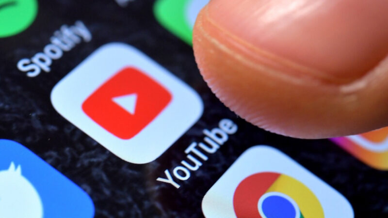 YouTube demande désormais l&rsquo;autorisation des utilisateurs iOS pour le suivi de données personnalisées