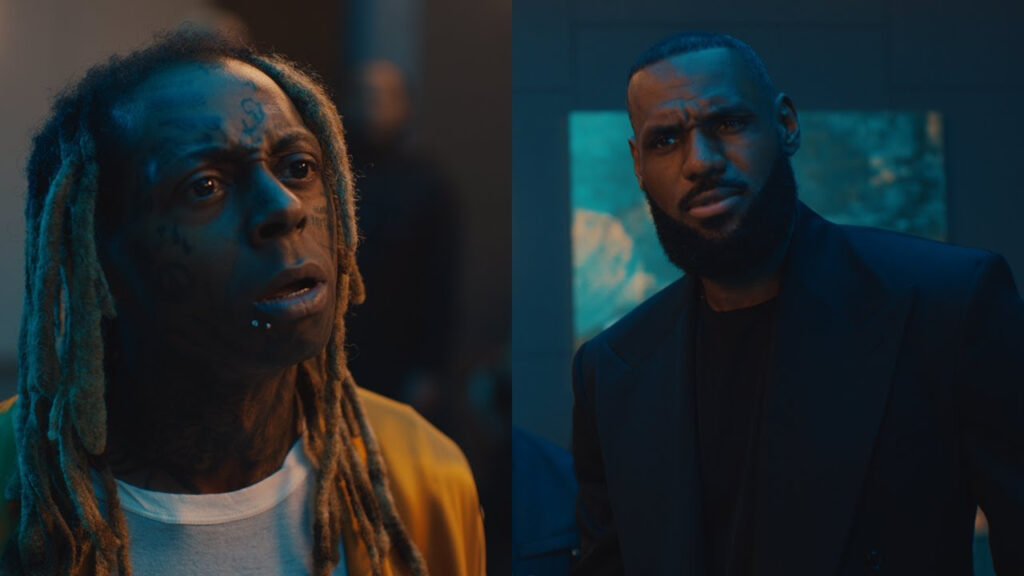 Spot publicitaire Apple : LeBron James et Lil Wayne mettent lambiance avec la Beats Pill Spot publicitaire Apple : LeBron James et Lil Wayne mettent lambiance avec la Beats Pill