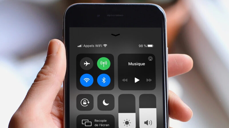 iOS 18 : le centre de contrôle personnalisable avec plusieurs pages