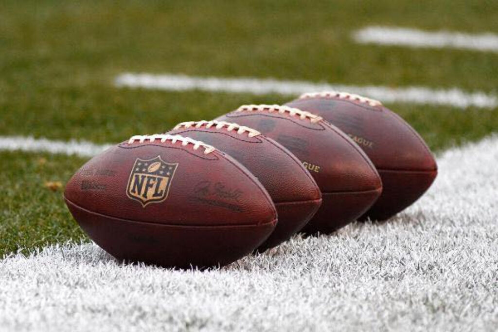 footballeur universitaire inculpé pour voyeurisme vidéo sur ipad