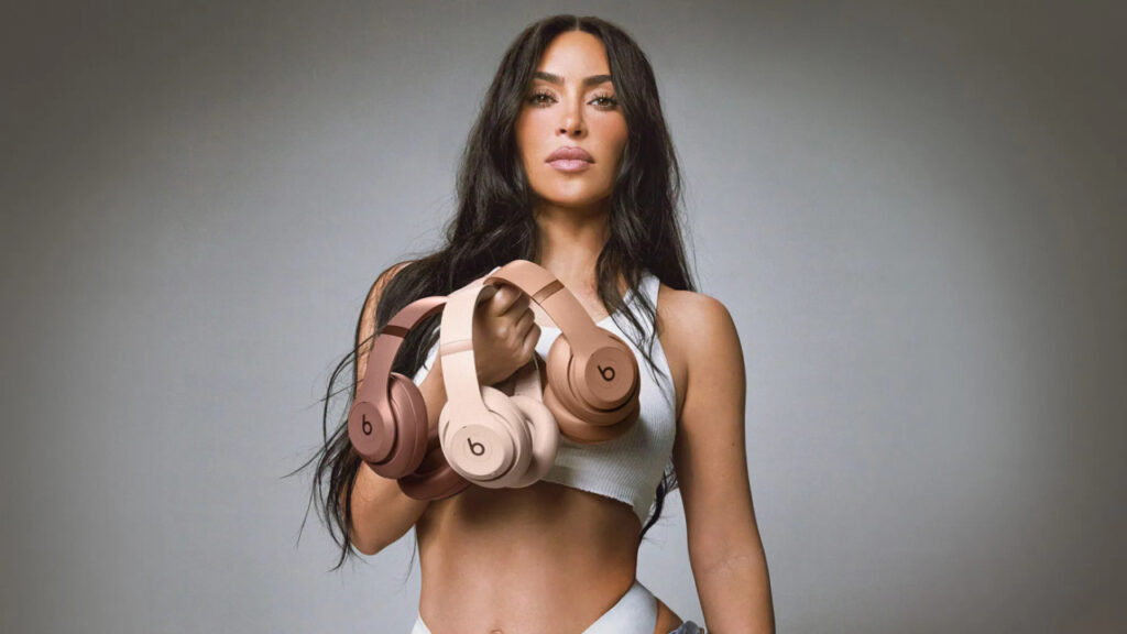 nouvelles couleurs pour le beats studio pro avec kim kardashian