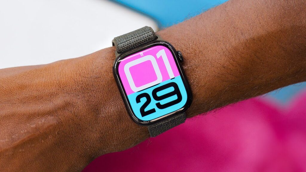 Apple watch series 10 : écran plus grand et design raffiné