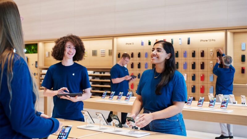 Le nlrb accuse apple de violer les droits des travailleurs