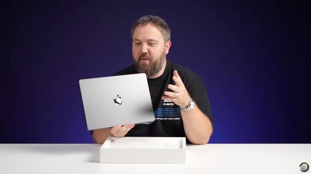 Leak du macbook pro 14 pouces m4 : specs et rumeurs