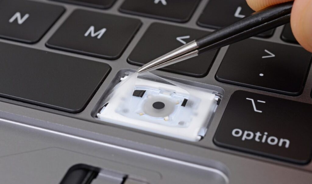 Apple met fin à la réparation gratuite du clavier papillon des macbook