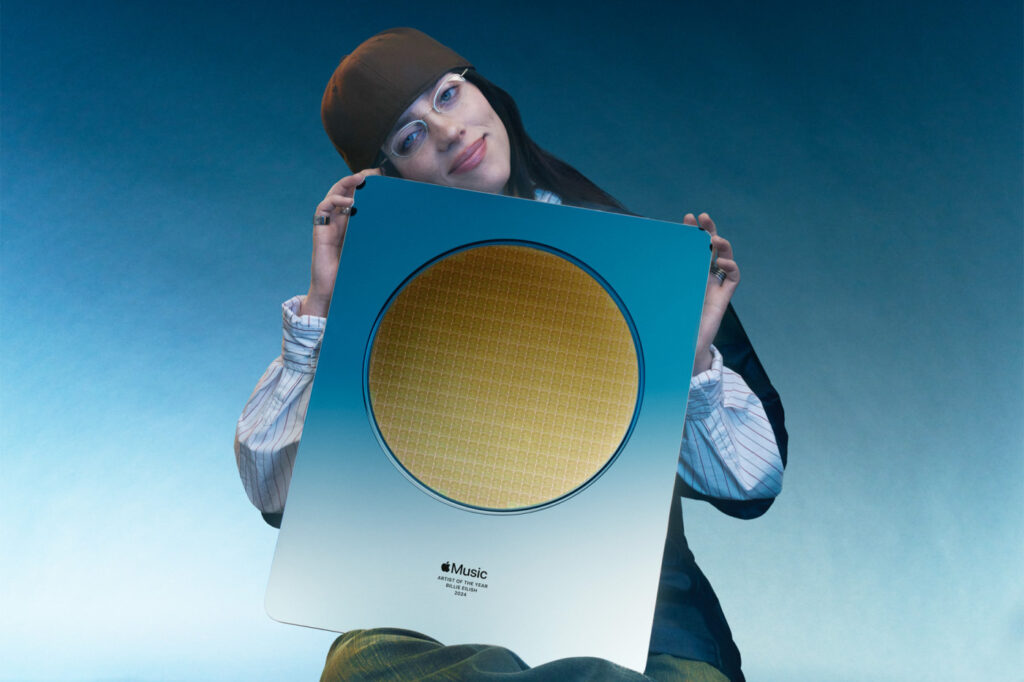 Billie eilish nommée artiste de l'année 2024 par apple music