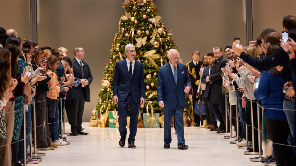 Visite du roi charles iii au siège d'apple à londres