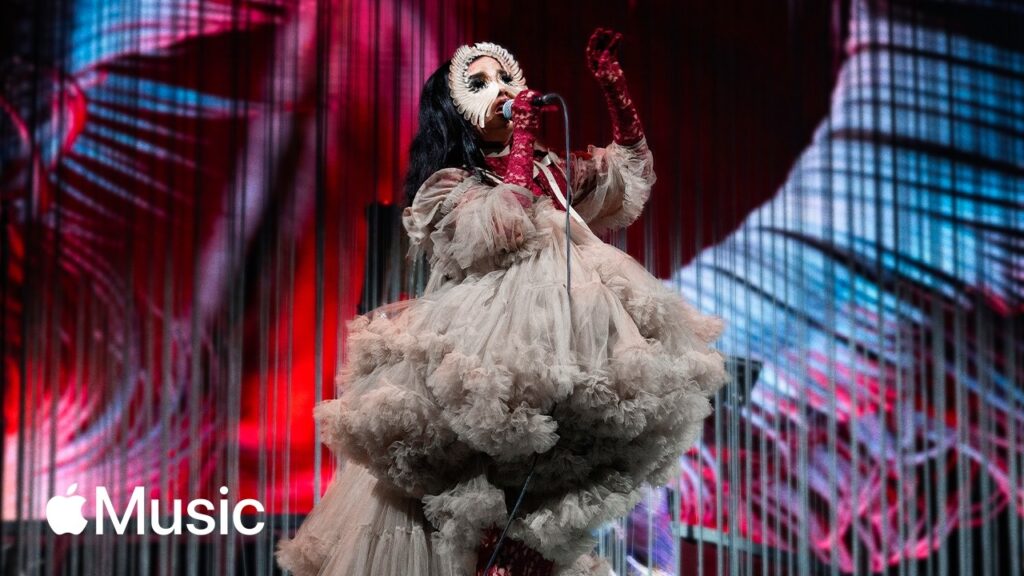 Björk se confie sur son nouvel album dans une interview exclusive