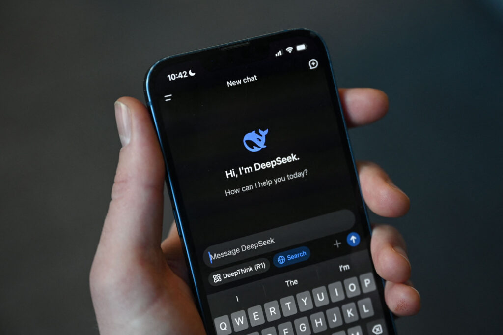 Tim cook réagit à l'arrivée de deepseek et son impact sur apple