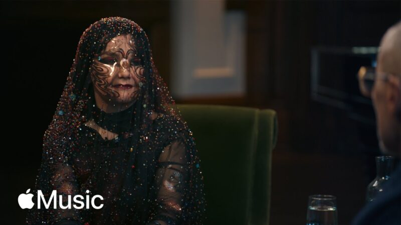 Björk se confie sur son nouvel album dans une interview exclusive