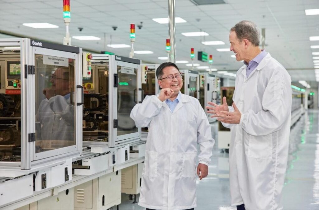 Visite du coo d'apple chez goertek pour l'iphone 16