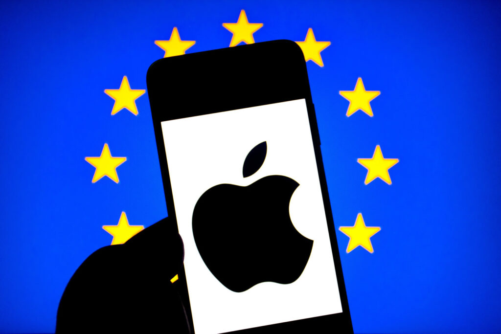 L'europe contraint apple à ouvrir l'iphone aux concurrents