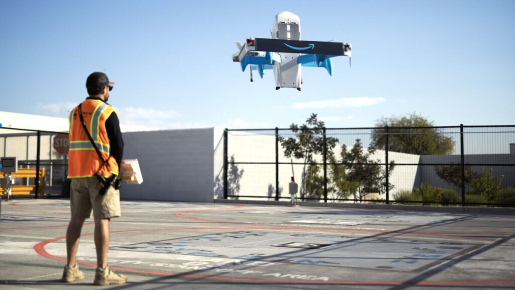 Amazon livre des iphone par drone aux etats-unis