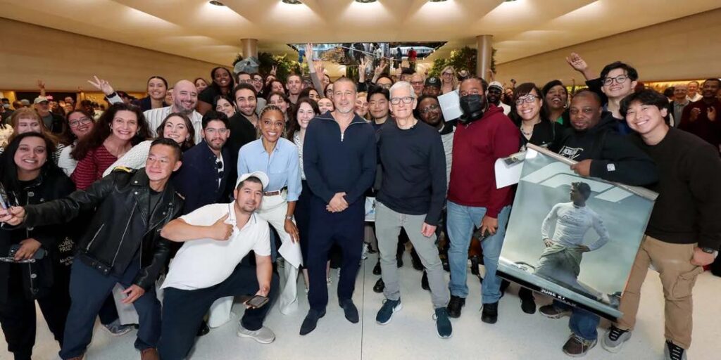 F1 the movie avec brad pitt et tim cook à new york