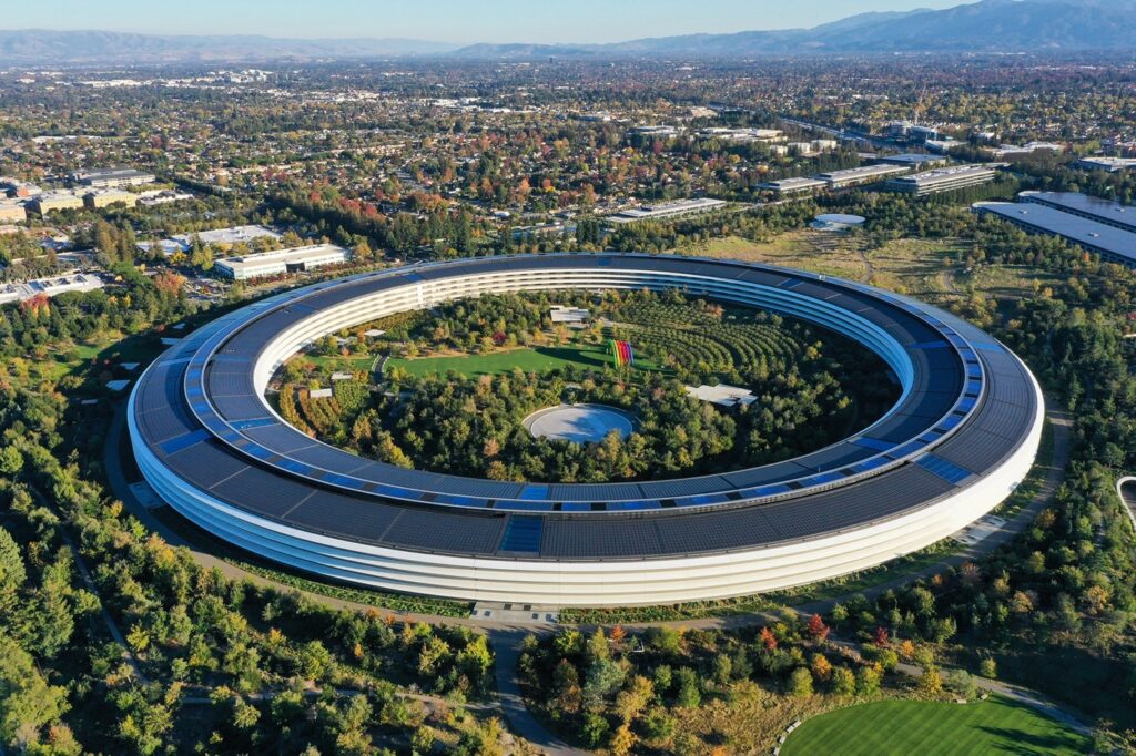 Apple reçoit des millions de dollars en remboursements d'impôts à cupertino