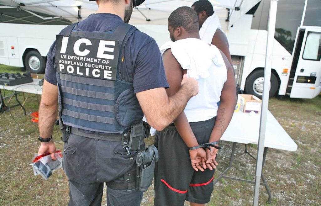 L'application iceblock explose les téléchargements aux états-unis