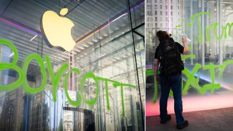 Des militants pour le climat vandalisent l&rsquo;apple store de la 5ème avenue