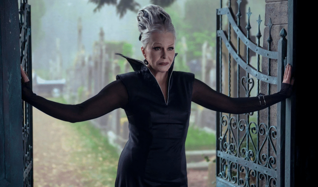 La saison 2 de mercredi avec jenna ortega et lady gaga est disponible sur netflix