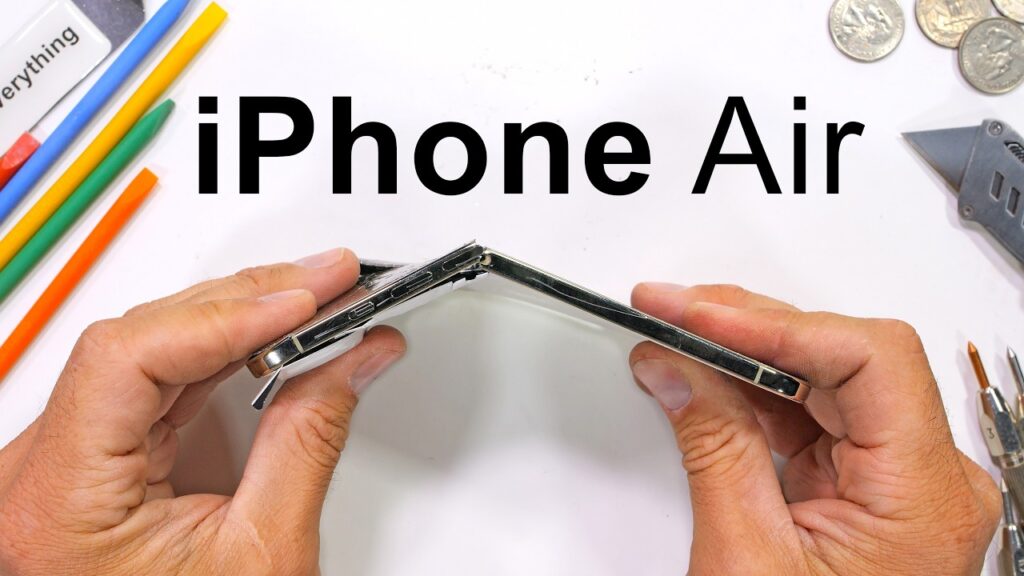 L'iphone air passe le test de pliage avec succès L'iphone air passe le test de pliage avec succès