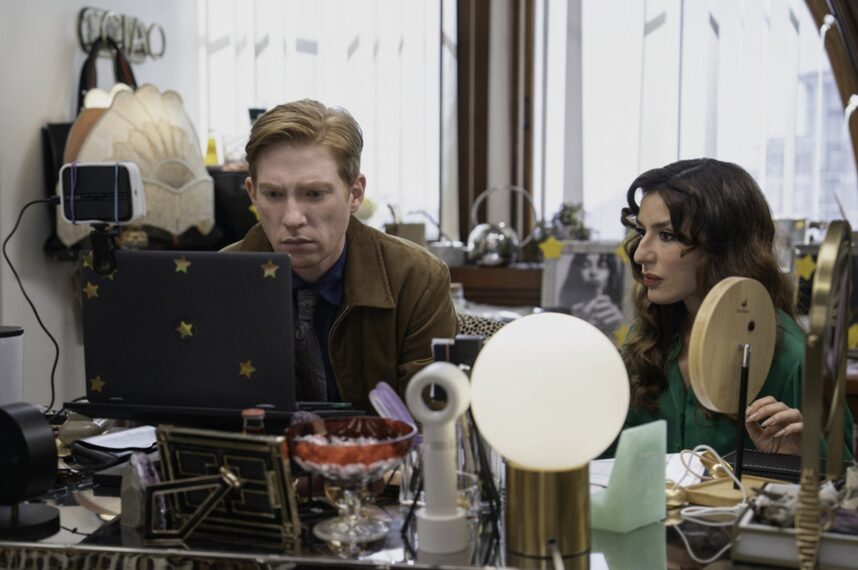 The paper renouvelée pour une saison 2 avant même sa diffusion