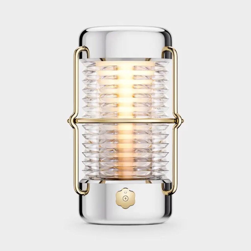 Jony ive présente la lanterne de luxe sailing lantern