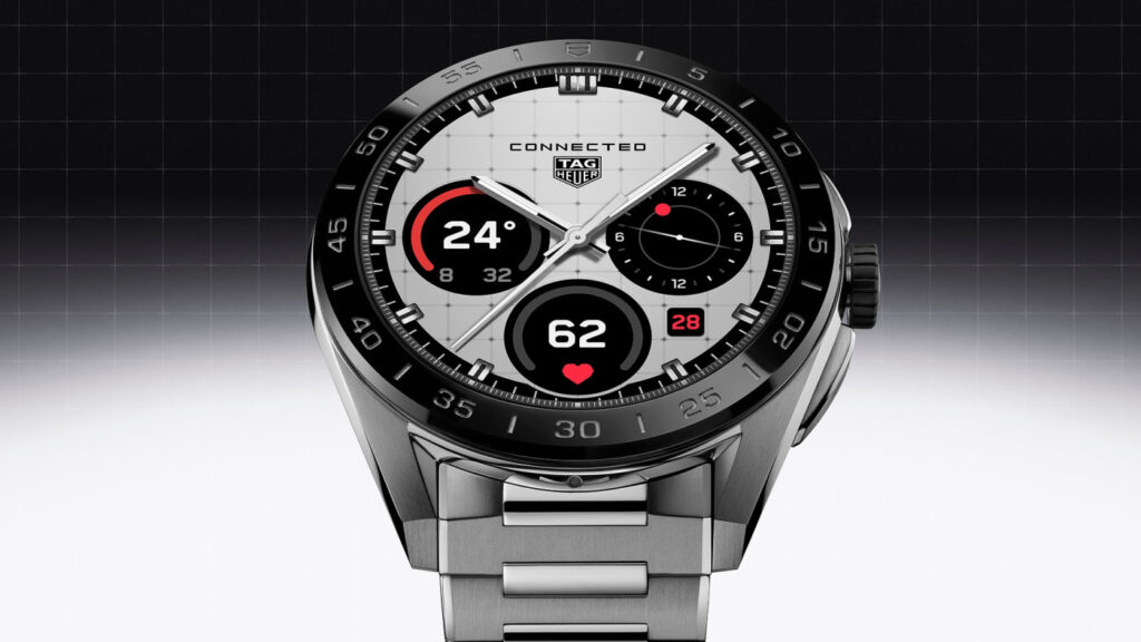 Tag heuer présente la montre connectée calibre e5 certifiée made for iphone