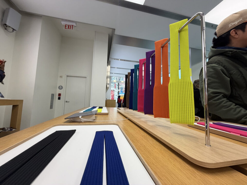 Lancement rapide et rupture de stock de l'iphone pocket d'apple