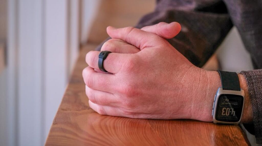Pebble index 01 : la bague connectée pour mémos vocaux