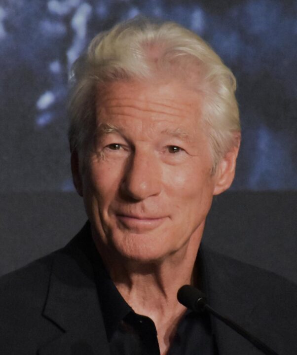 Richard gere rejoint le casting de la série the off weeks sur apple tv