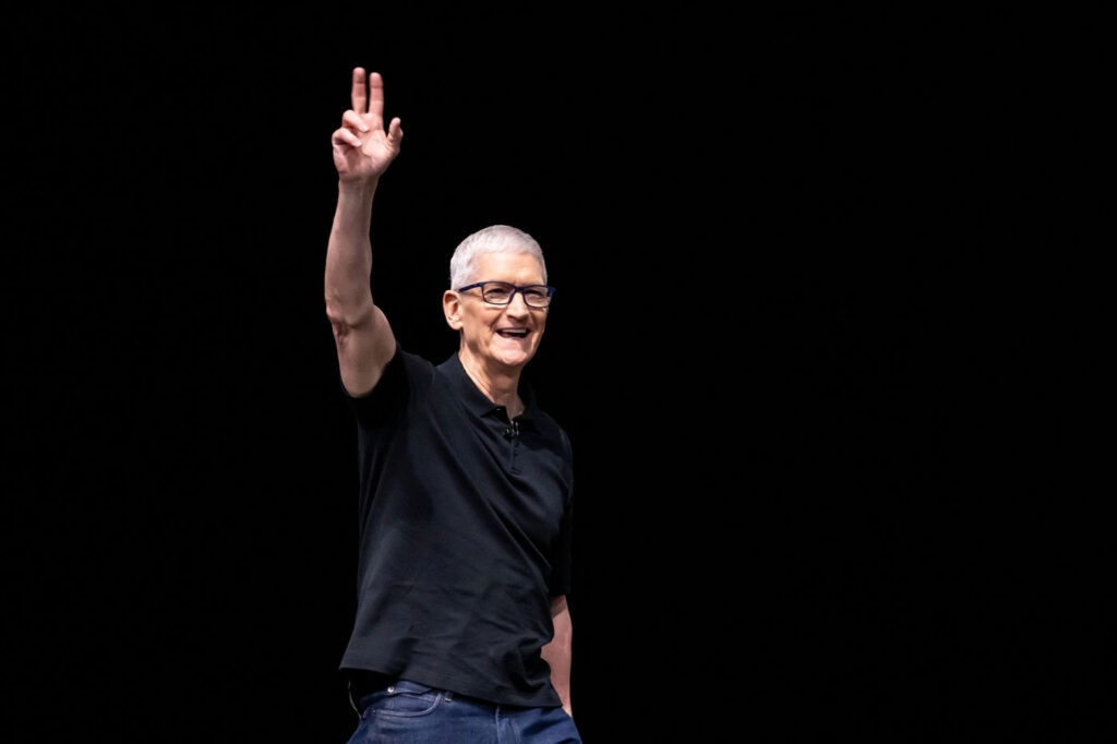Apple célèbre ses 50 ans avec tim cook
