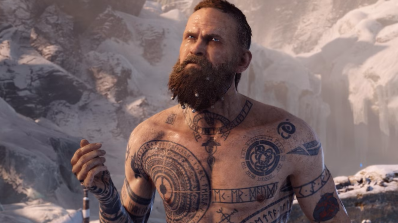 Ed skrein incarne baldur dans la série god of war