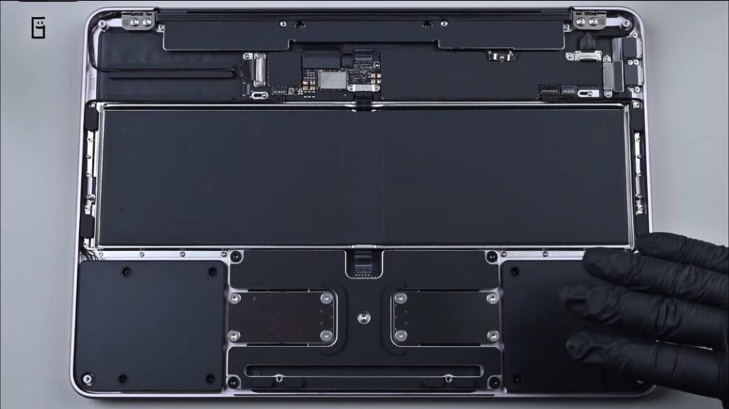 Augmenter la capacité du macbook neo à 1 to, un défi pour les experts Augmenter la capacité du macbook neo à 1 to, un défi pour les experts